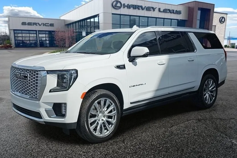 2023 Gmc Yukon XL Denali photo 1