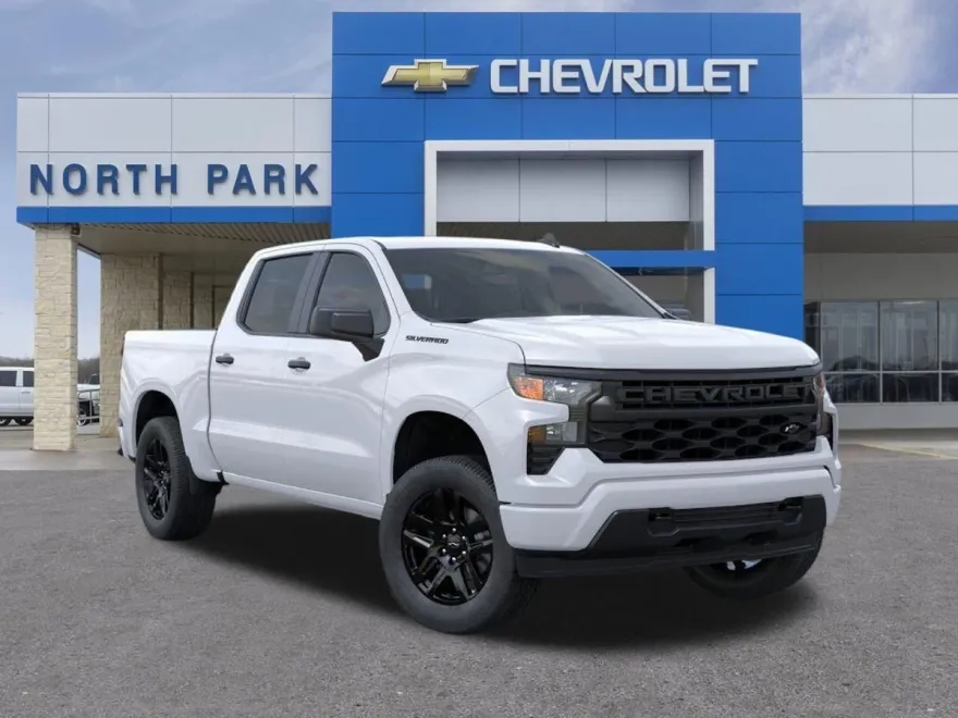 2026 Chevrolet Silverado 1500 Custom photo 1
