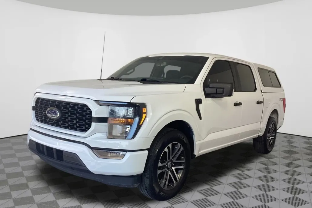 2023 Ford F-150 XL photo 1