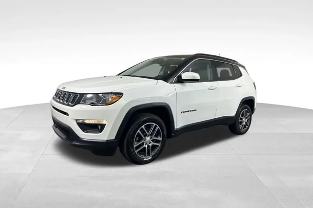2020 Jeep Compass Latitude photo 1