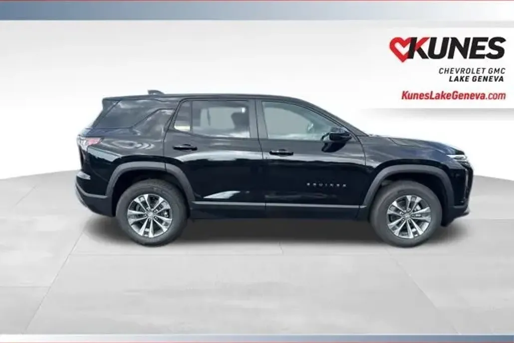 2026 Chevrolet Equinox LT photo 1