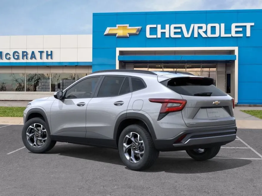 2026 Chevrolet Trax LT photo 1