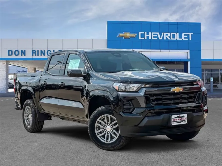 2026 Chevrolet Colorado LT photo 1