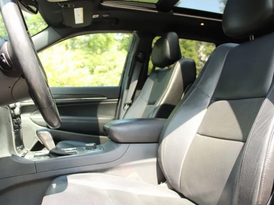 2019 Jeep Grand Cherokee Limited photo 1