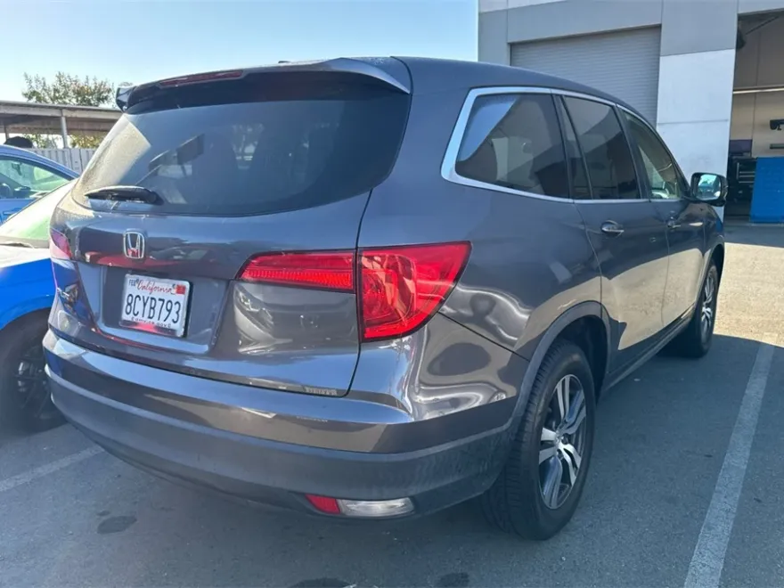 2018 Honda Pilot EX-L photo 1