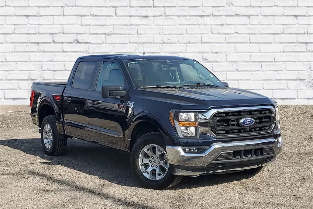 2023 Ford F-150 XLT photo 1