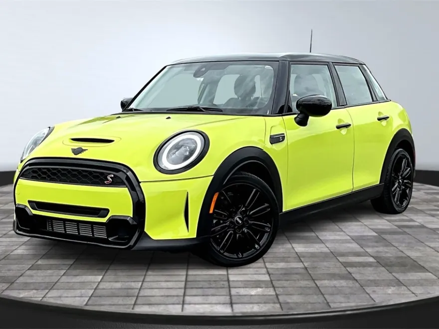 2023 Mini Cooper Hardtop S photo 1