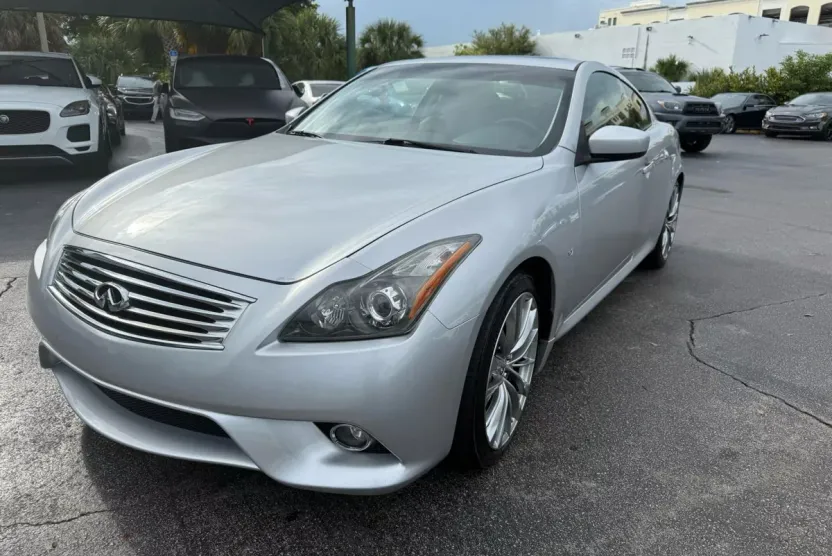 2015 Infiniti Q60 Journey Coupe photo 1