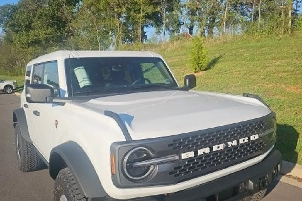 2025 Ford Bronco Badlands photo 1