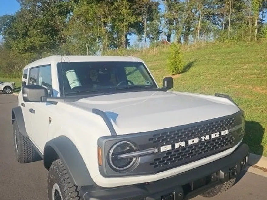 2025 Ford Bronco Badlands photo 1