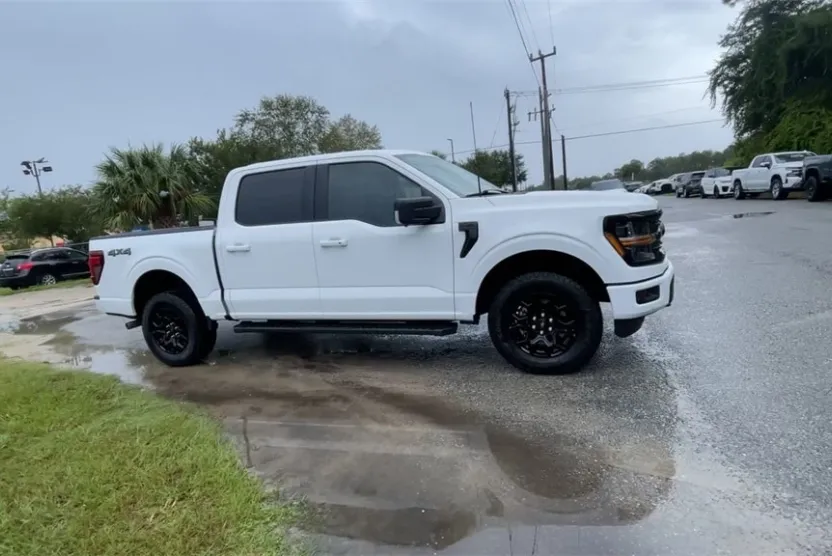 2024 Ford F-150 XLT photo 1