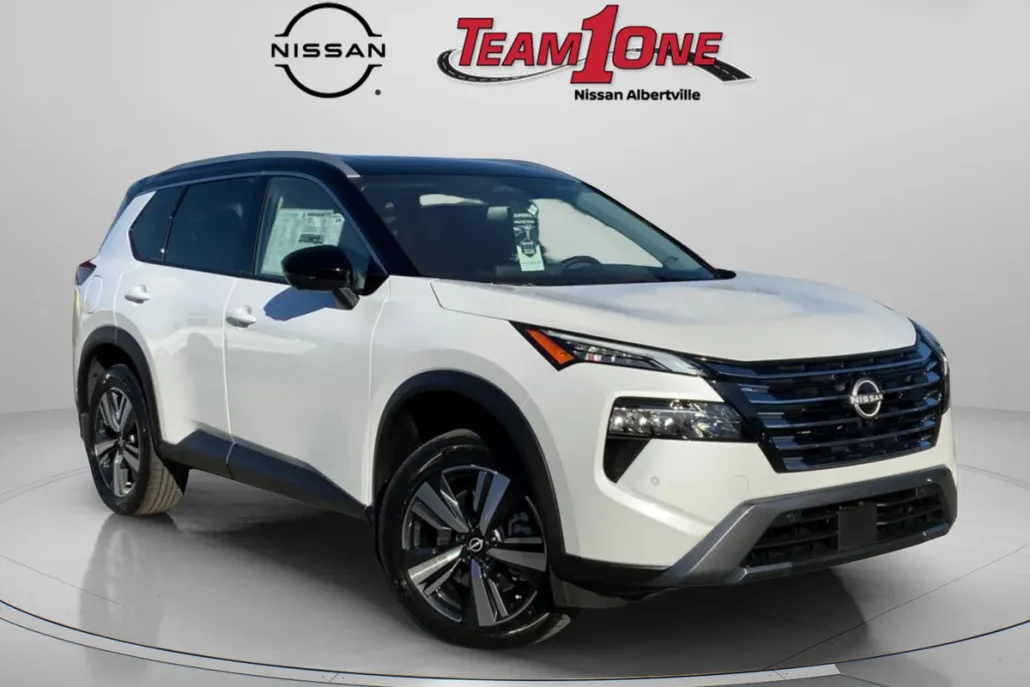 2025 Nissan Rogue SL photo 1