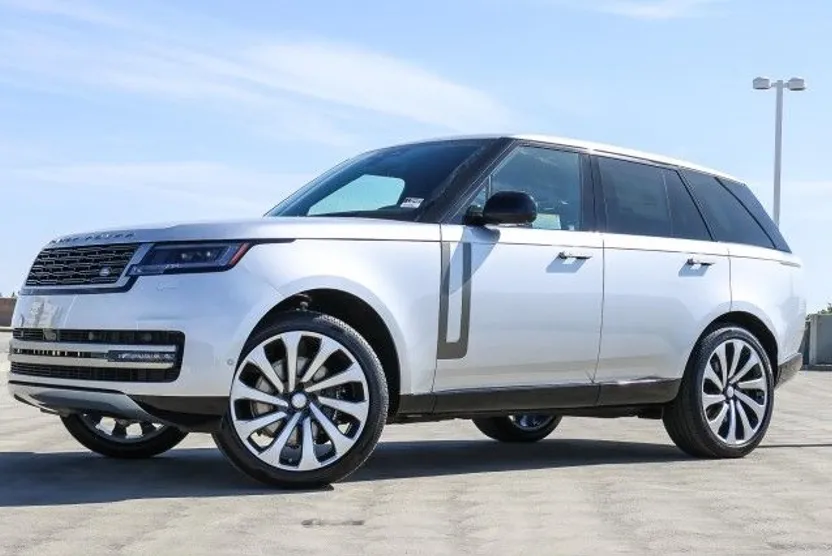 2025 Land Rover Range Rover SE photo 1