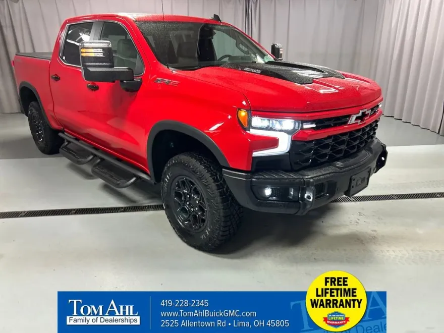 2024 Chevrolet Silverado 1500 ZR2 photo 1