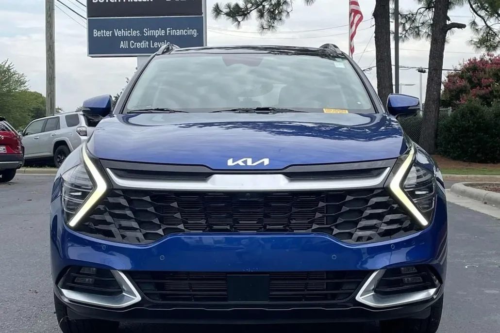 2023 Kia Sportage photo 1