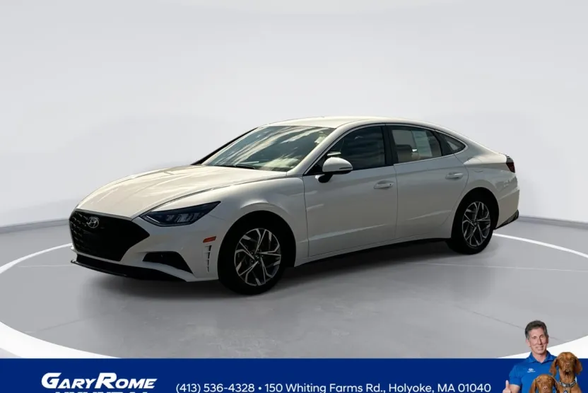2022 Hyundai Sonata SEL photo 1