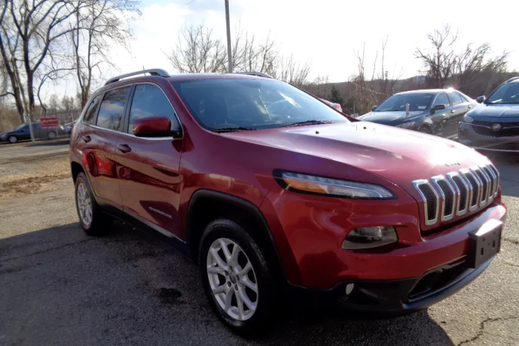2017 Jeep Cherokee Latitude photo 1