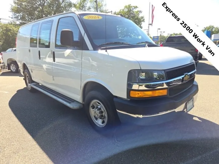 2024 Chevrolet Express Cargo Van 2500 photo 1