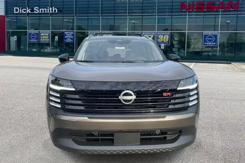 2026 Nissan Kicks SR photo 1