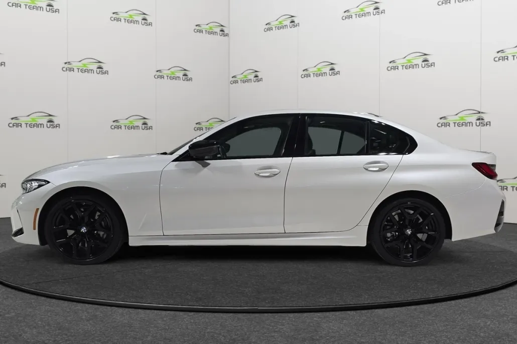 2025 Bmw 330i photo 1