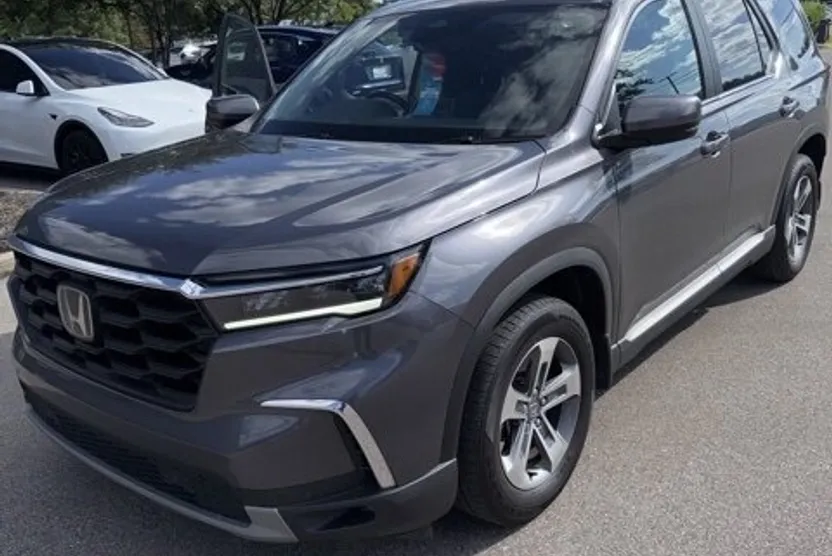 2023 Honda Pilot EX-L photo 1