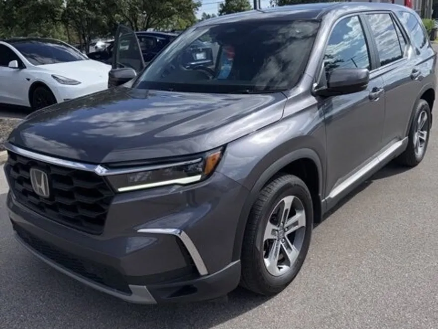 2023 Honda Pilot EX-L photo 1