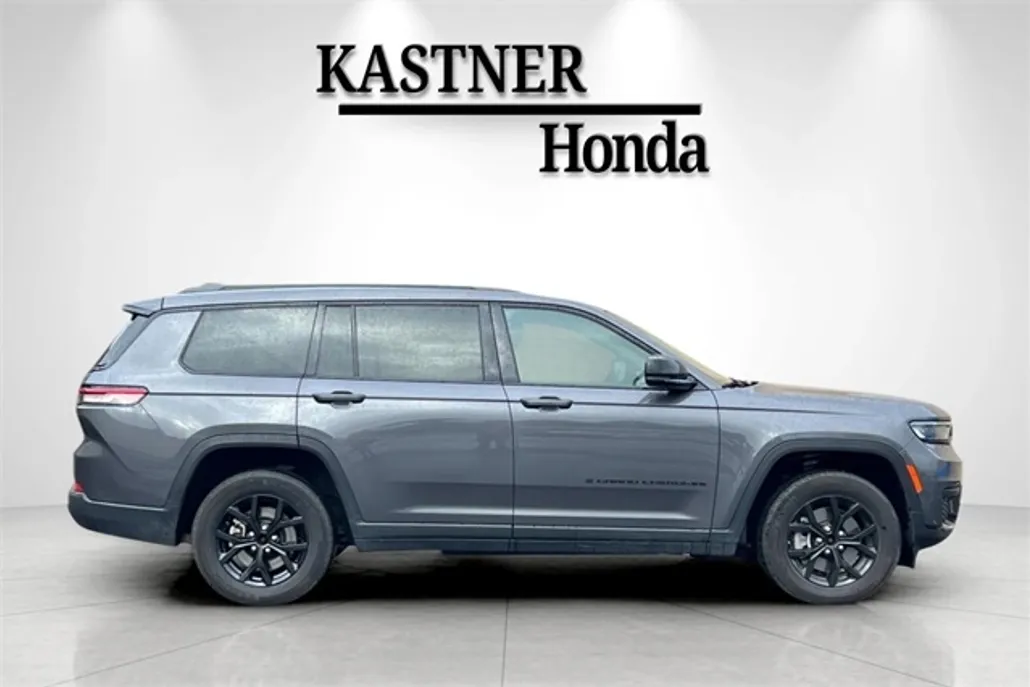 2024 Jeep Grand Cherokee Altitude photo 1