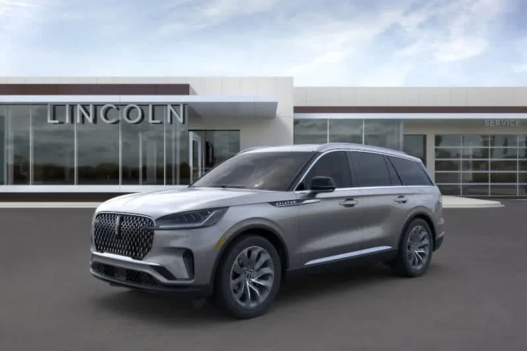 2025 Lincoln Aviator Base photo 1