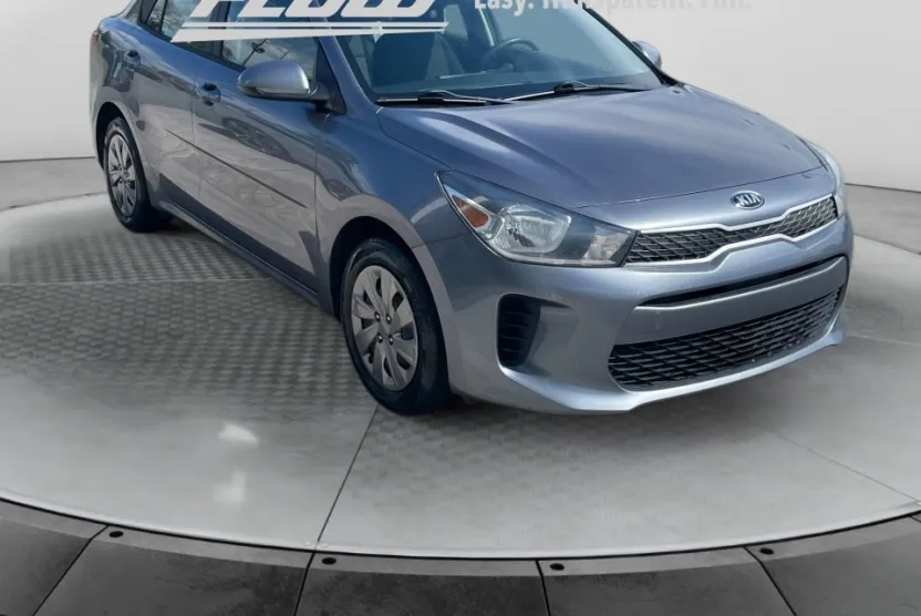 2019 Kia Rio S photo 1