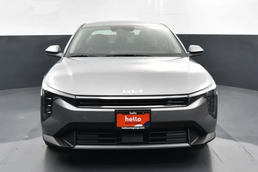 2025 Kia K4 EX photo 1