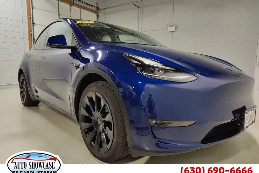 2024 Tesla Model Y Long Range photo 1