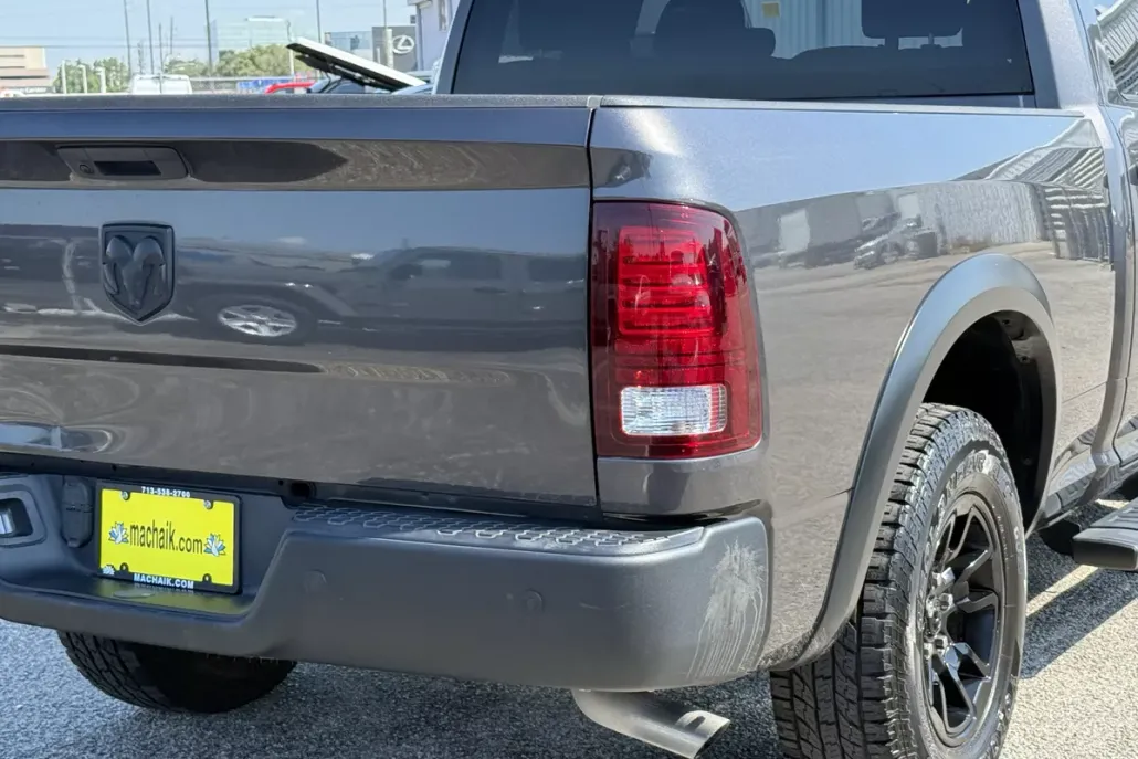 2022 Ram 1500 SLT photo 1