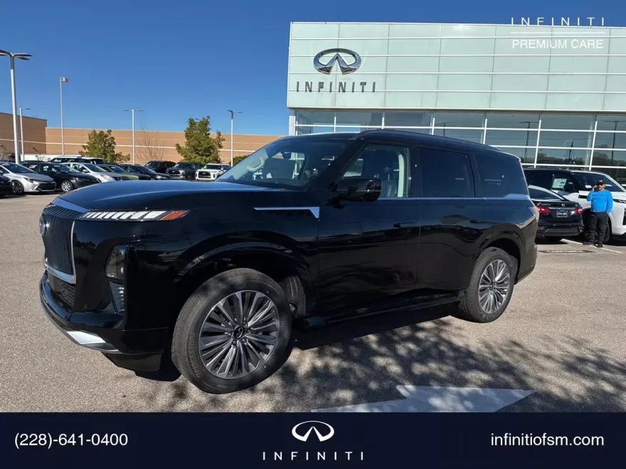 2025 Infiniti QX80 Luxe photo 1