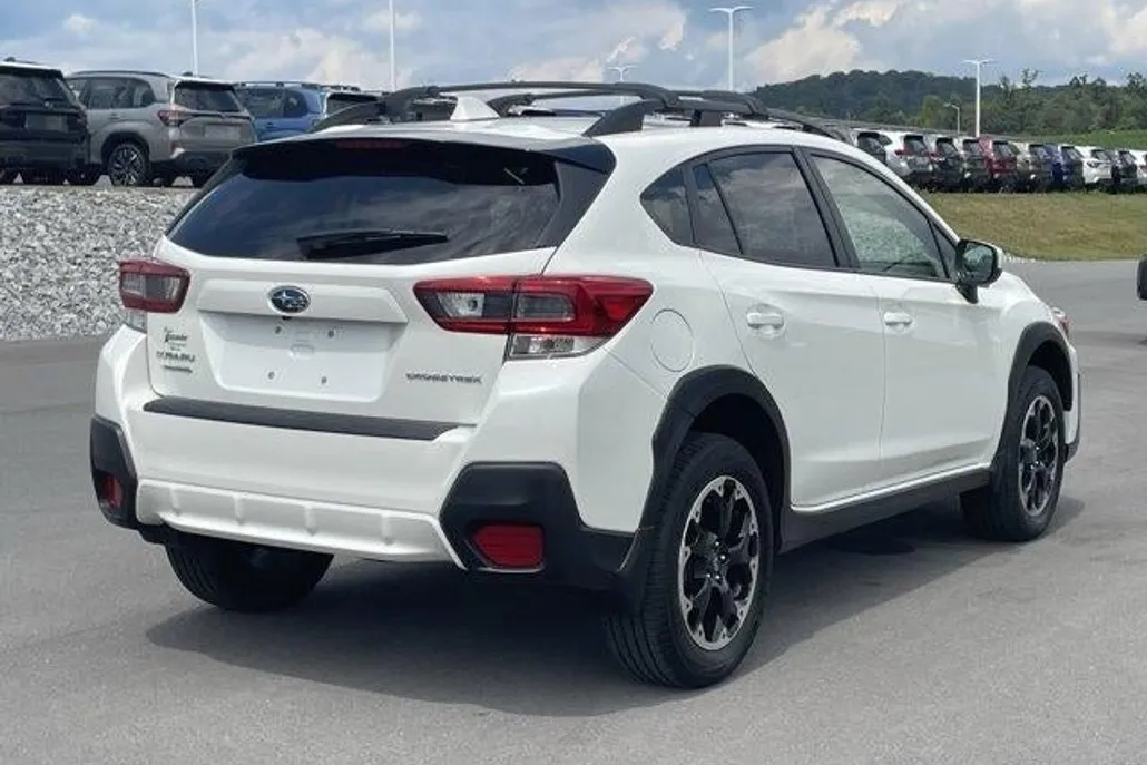 2022 Subaru Crosstrek Premium photo 1