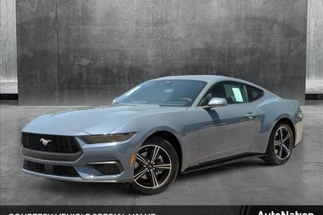 2025 Ford Mustang EcoBoost photo 1