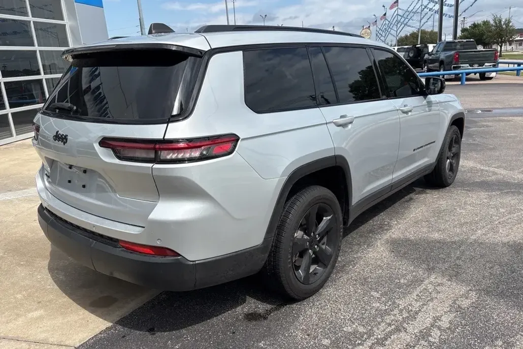 2023 Jeep Grand Cherokee Altitude X photo 1