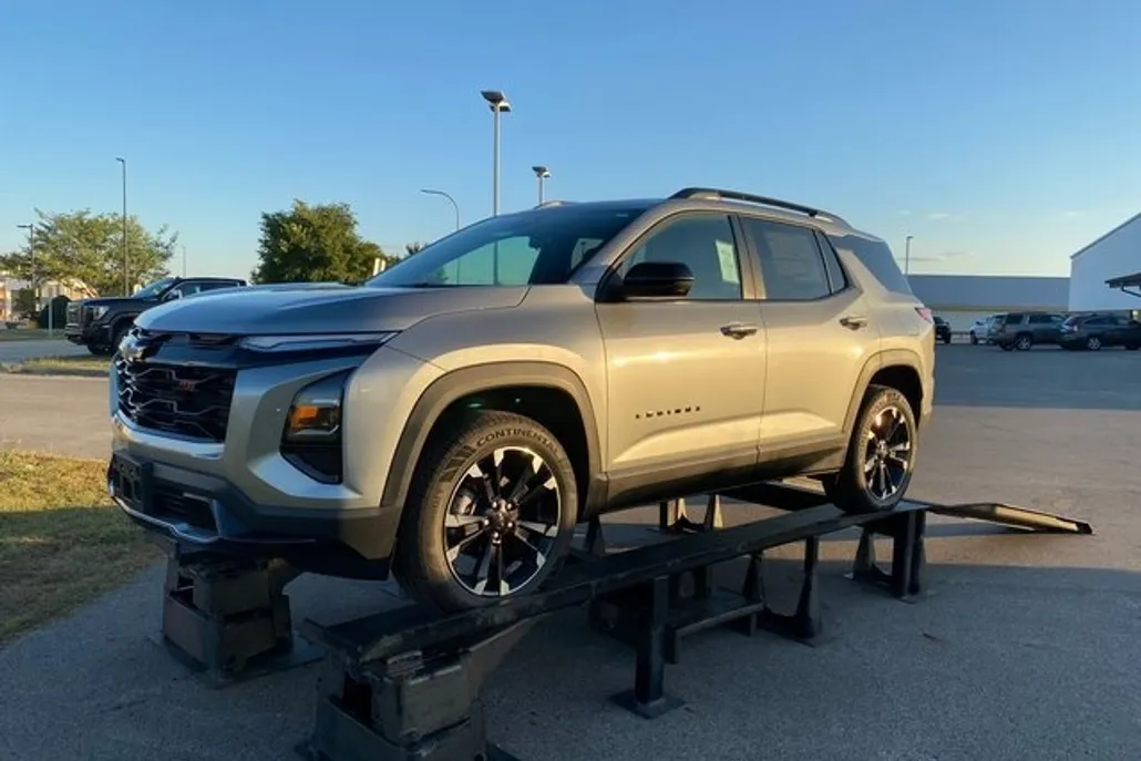 2026 Chevrolet Equinox RS photo 1