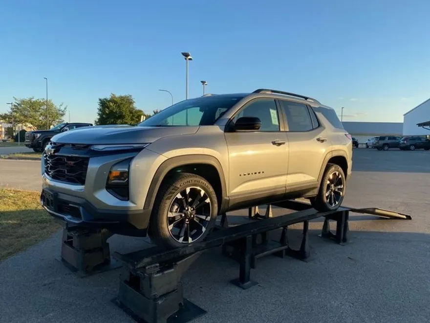 2026 Chevrolet Equinox RS photo 1