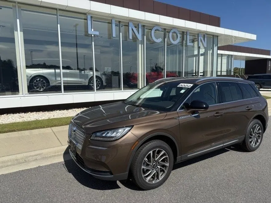 2022 Lincoln Corsair Standard photo 1