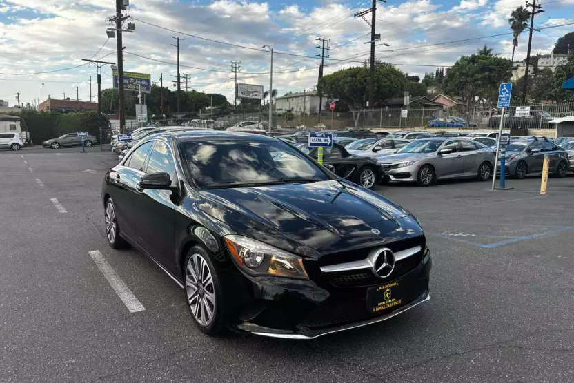 2018 Mercedes Benz CLA 250 photo 1