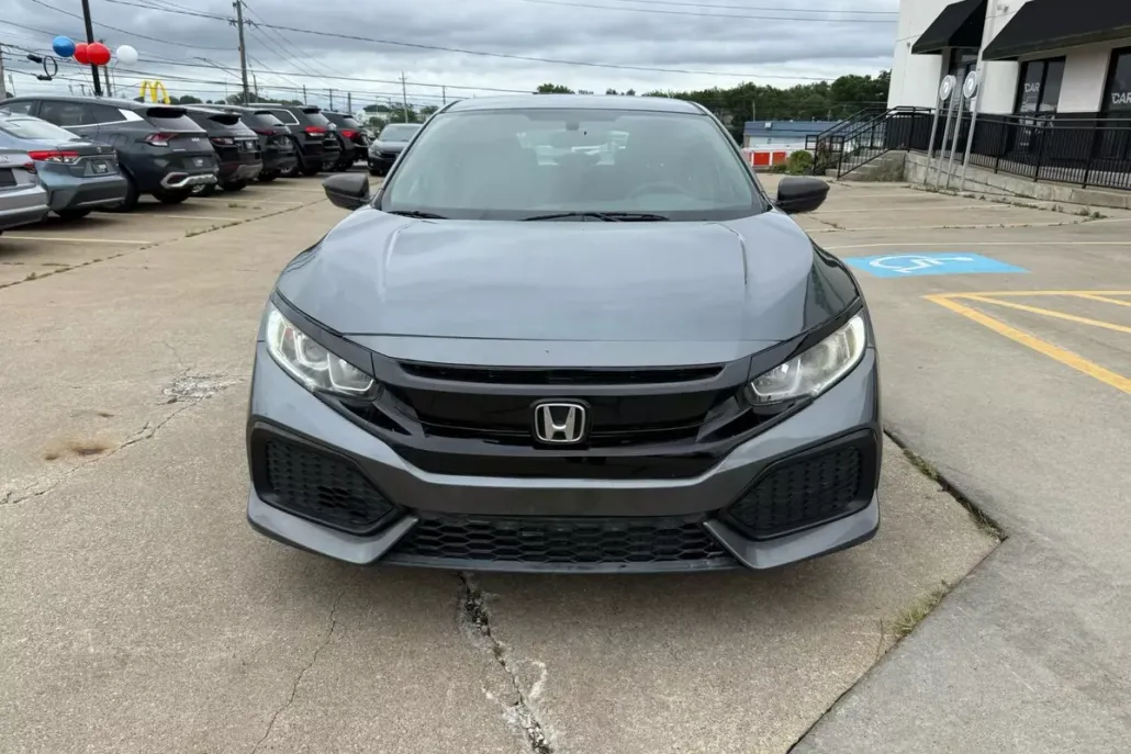 2017 Honda Civic LX Hatchback photo 1