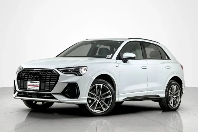 2025 Audi Q3 S line Premium 45 TFSI photo 1