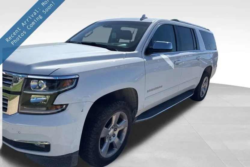 2019 Chevrolet Suburban Premier photo 1