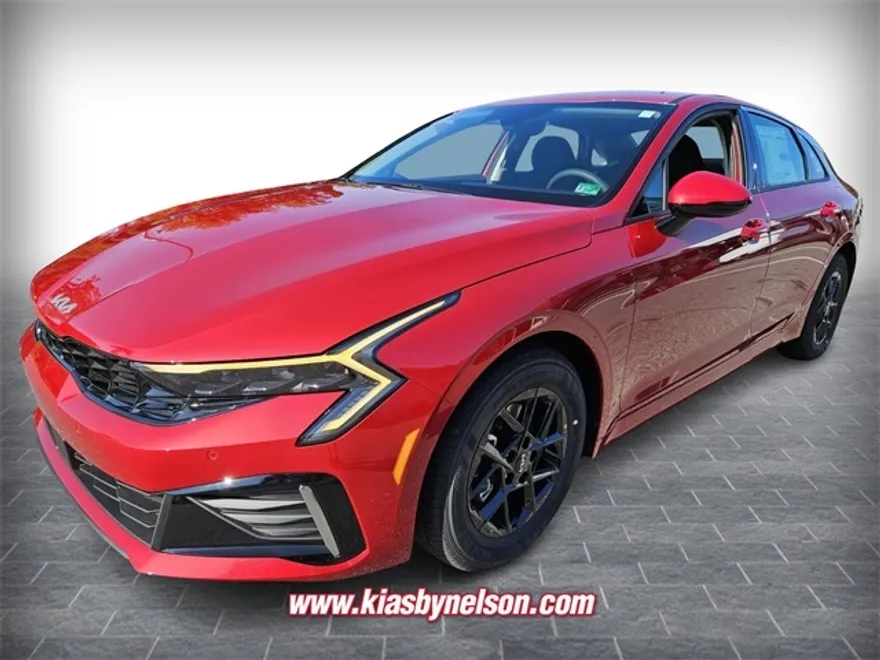 2025 Kia K5 LXS photo 1