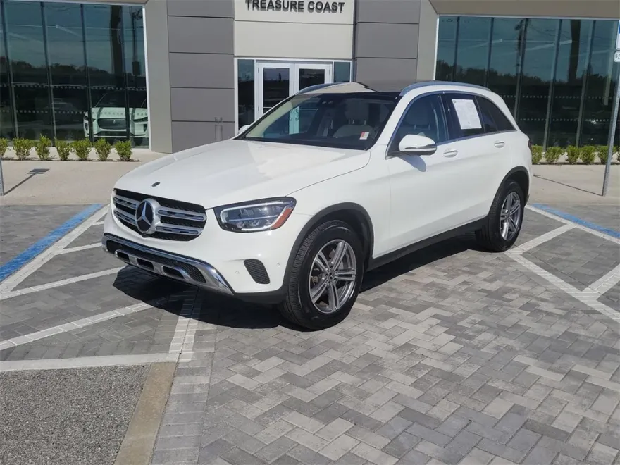 2022 Mercedes Benz GLC 300 photo 1