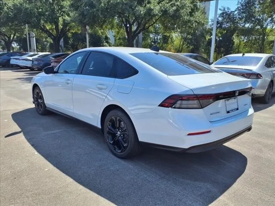 2025 Honda Accord SE photo 1