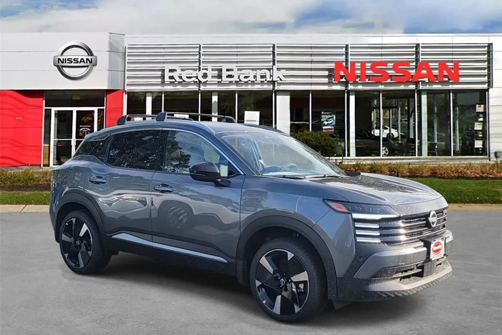2026 Nissan Kicks SR photo 1