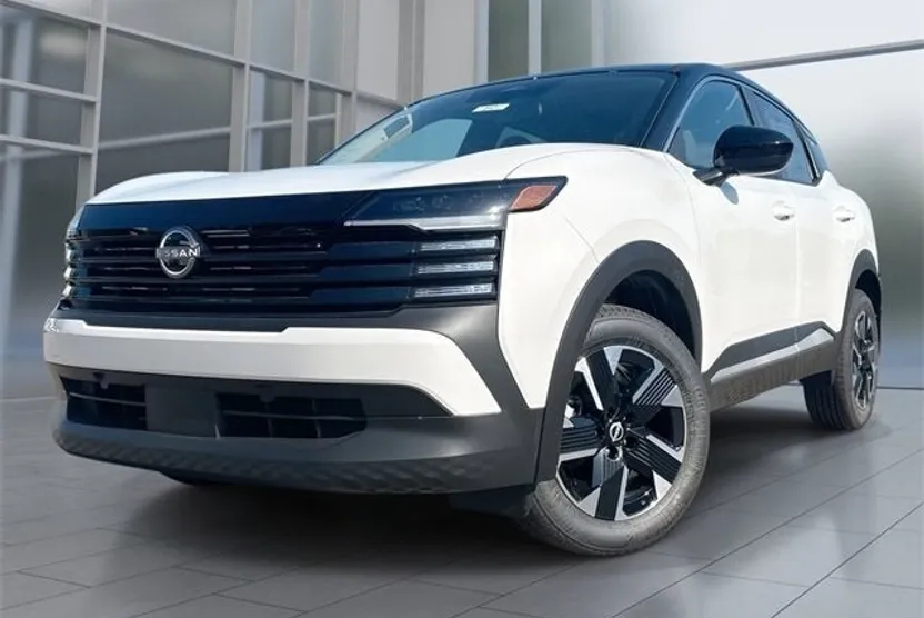 2025 Nissan Kicks SV photo 1