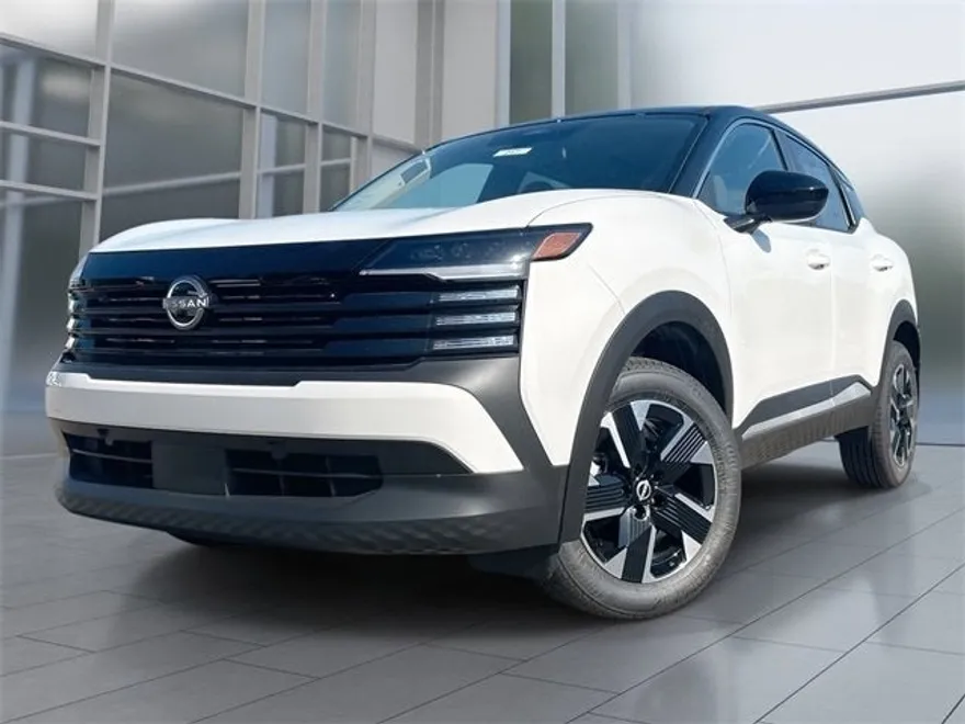 2025 Nissan Kicks SV photo 1