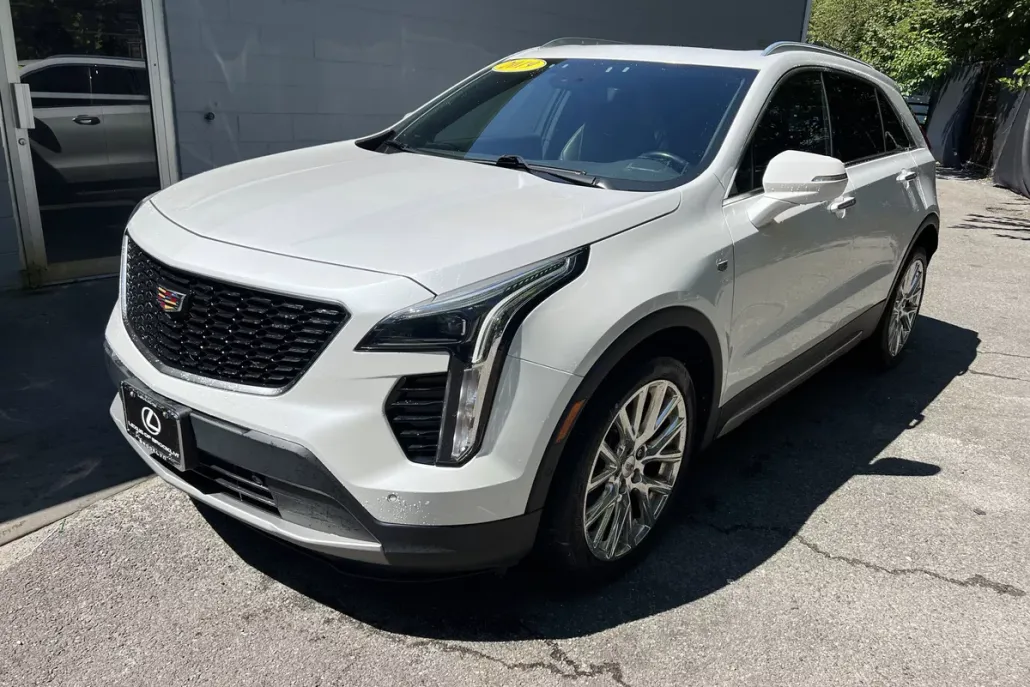 2019 Cadillac XT4 Premium Luxury photo 1